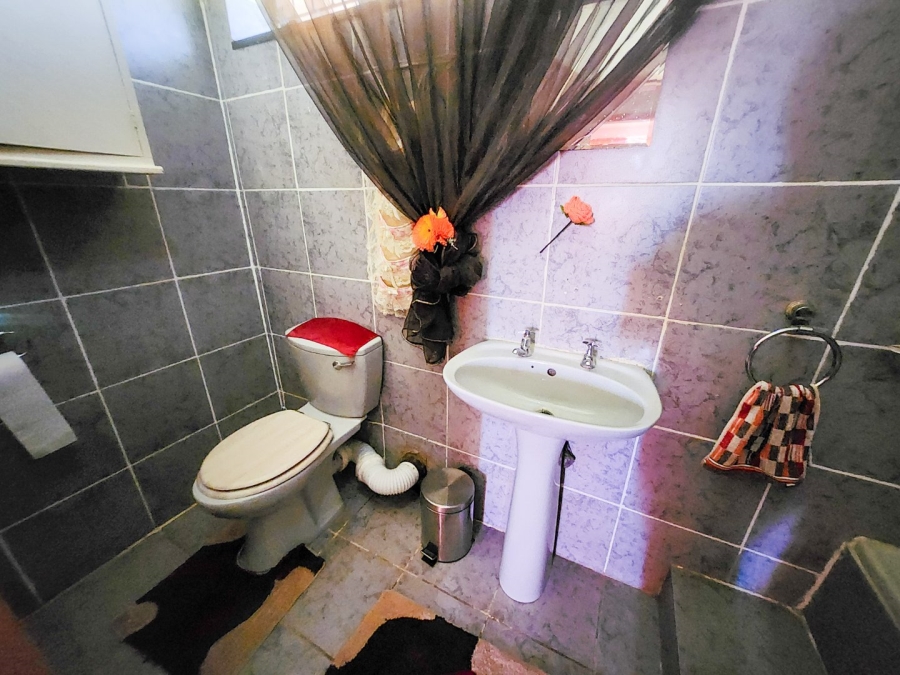 4 Bedroom Property for Sale in Stilfontein North West